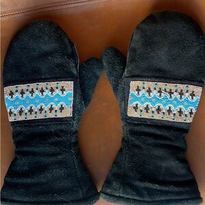 Astis mittens